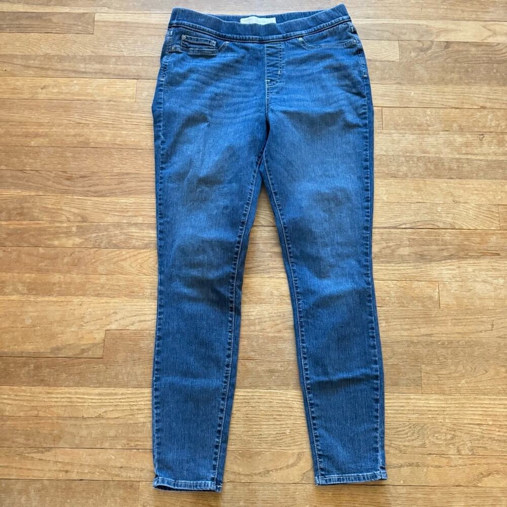 Levi's Signature medium wash pull on casual skinny jeans pants size 14
b39